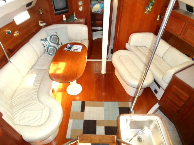 1990 Hunter Passage 42