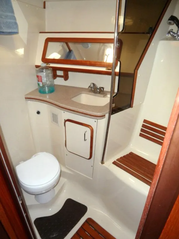 1990 Hunter Passage 42