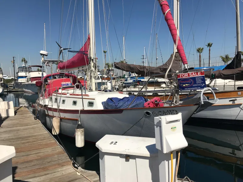 1989 Pacific Seacraft 34