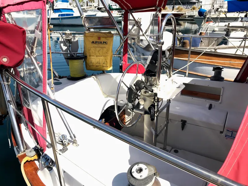 1989 Pacific Seacraft 34