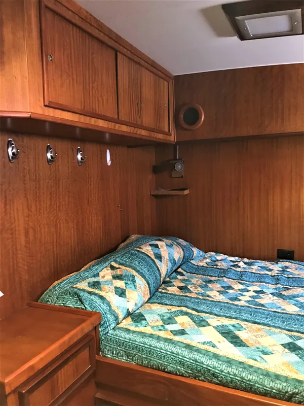 1977 Hatteras 46 Convertible