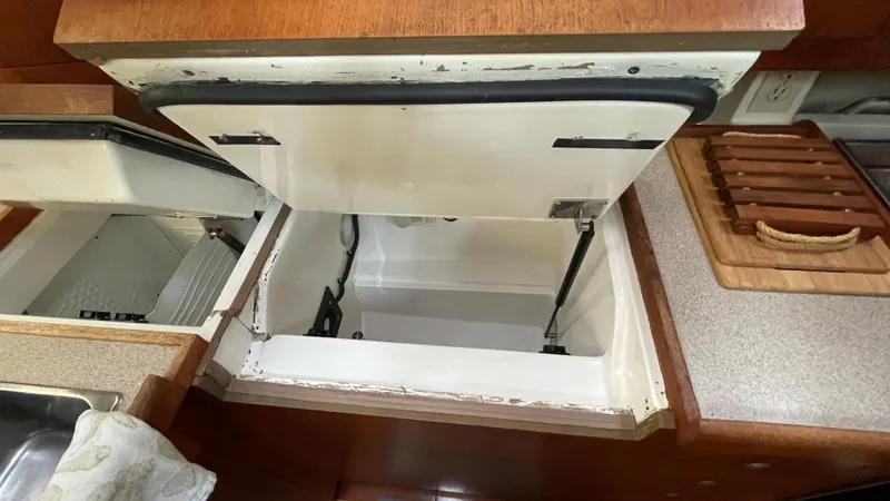 1998 Hunter 376