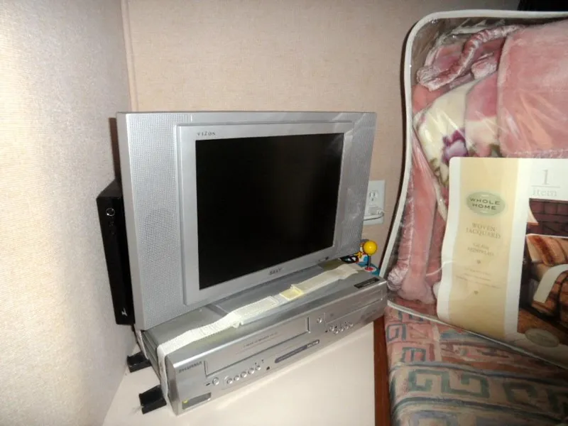 1989 Sea Ray 300 Sedan Bridge