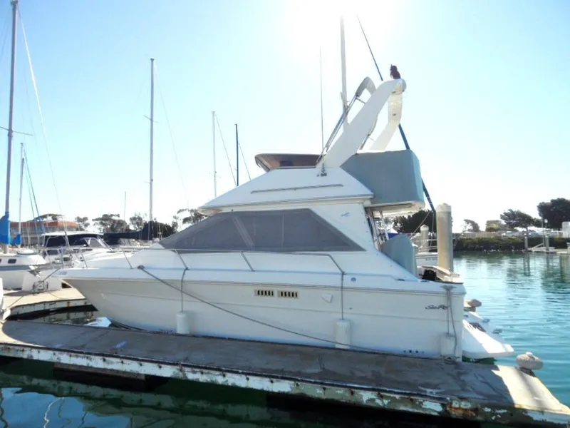 1989 Sea Ray 300 Sedan Bridge