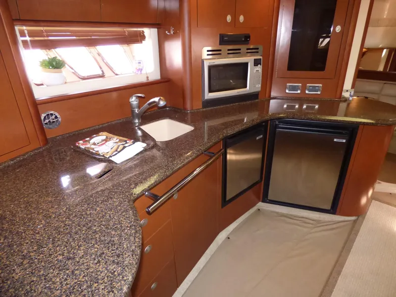 2007 Sea Ray 440 Sundancer