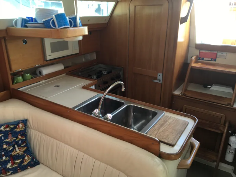 2001 Catalina 34 MkII