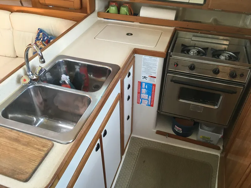 2001 Catalina 34 MkII