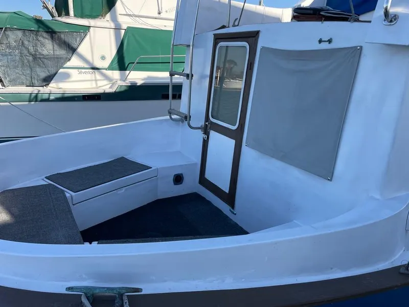 1977 Willard Marine Nomad 30