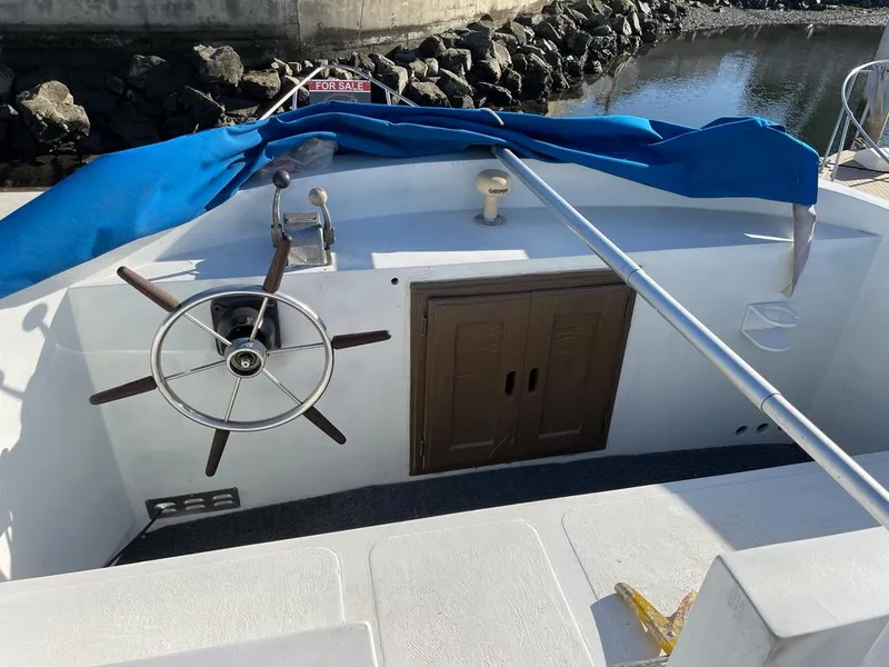 1977 Willard Marine Nomad 30