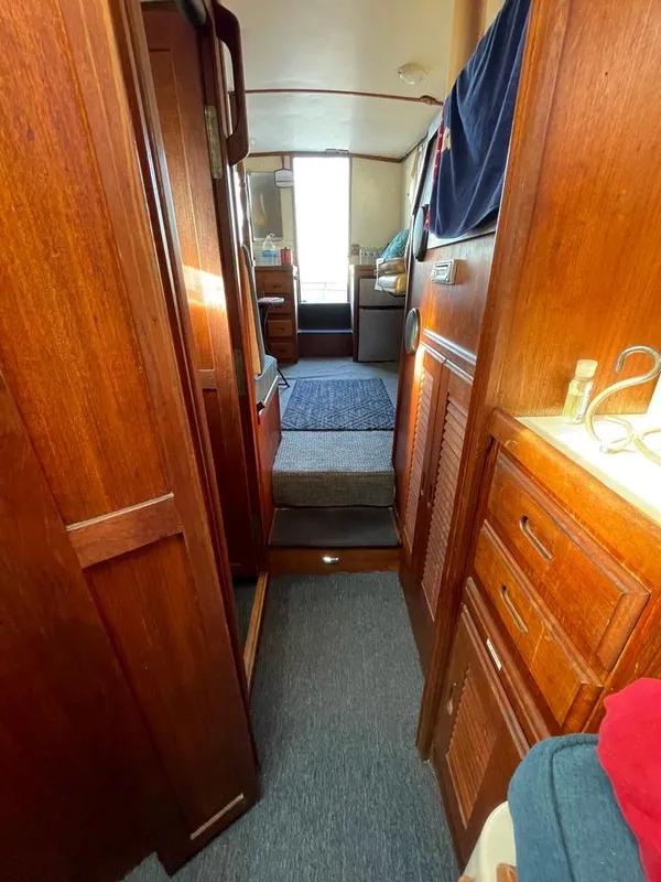 1977 Willard Marine Nomad 30