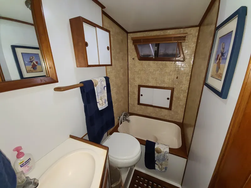 1983 Cheer Men PT 38 Trawler