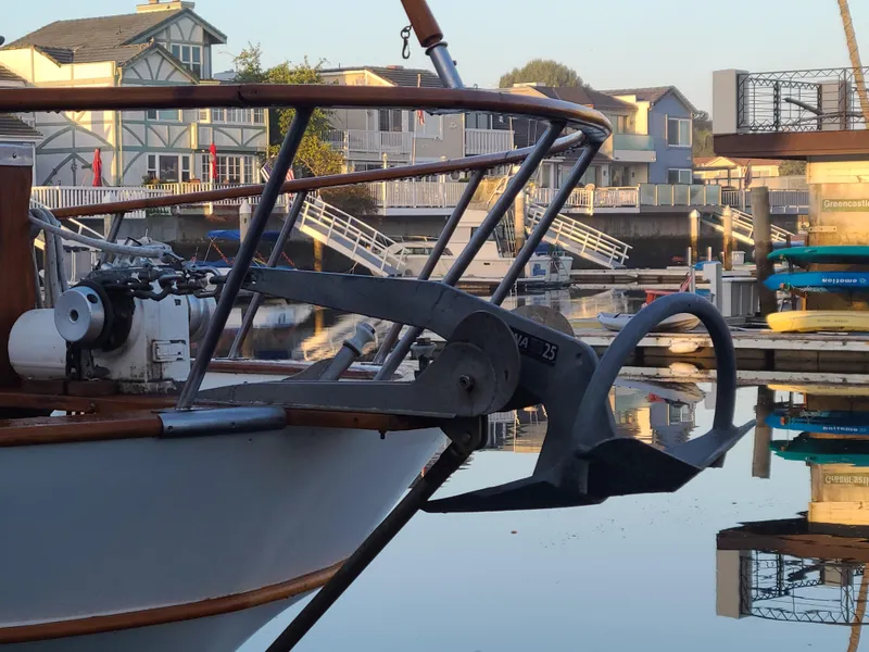 1983 Cheer Men PT 38 Trawler