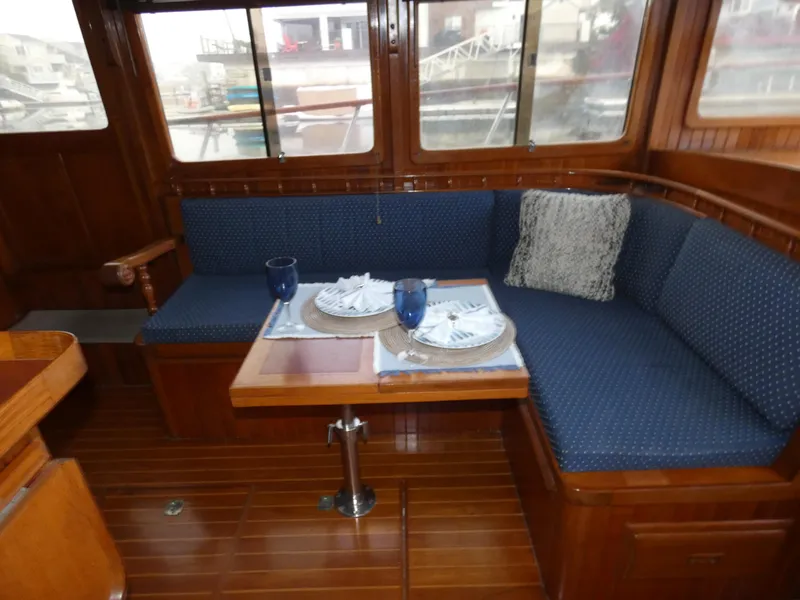 1983 Cheer Men PT 38 Trawler