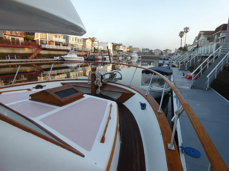 1983 Cheer Men PT 38 Trawler