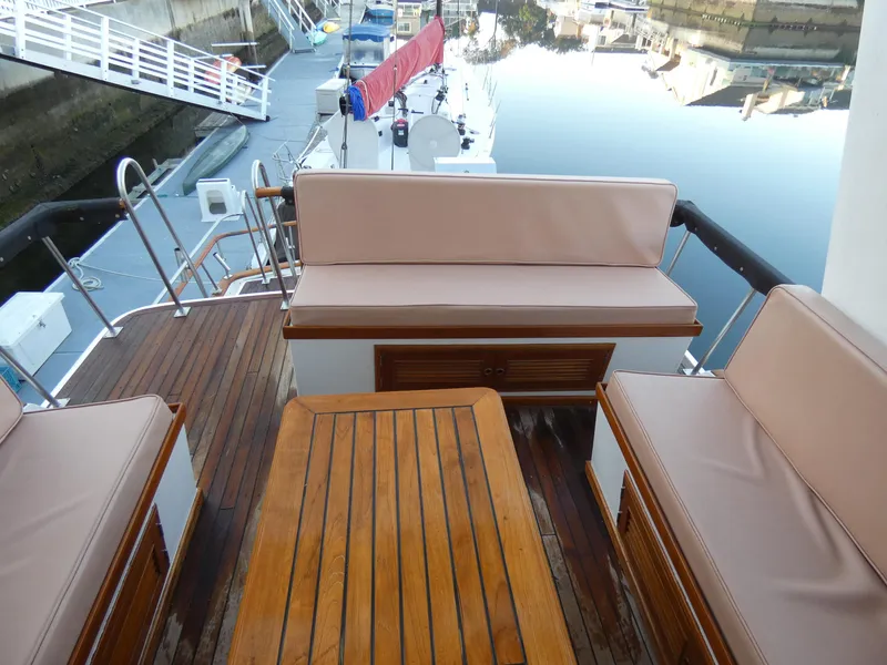 1983 Cheer Men PT 38 Trawler