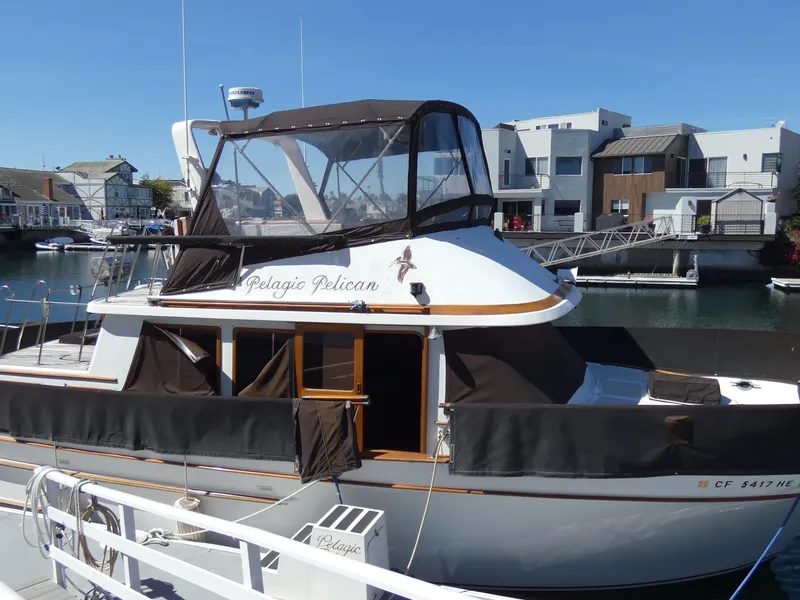 1983 Cheer Men PT 38 Trawler