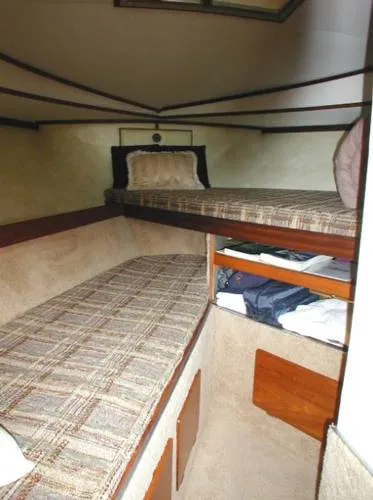 1976 Trojan F28