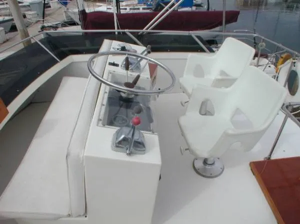 1976 Trojan F28