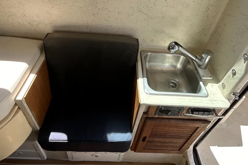 Seat and Sink