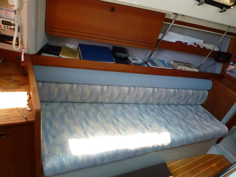 Port Settee