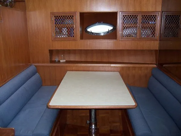 1995 Lien Hwa Vitesse Yacht Fisher