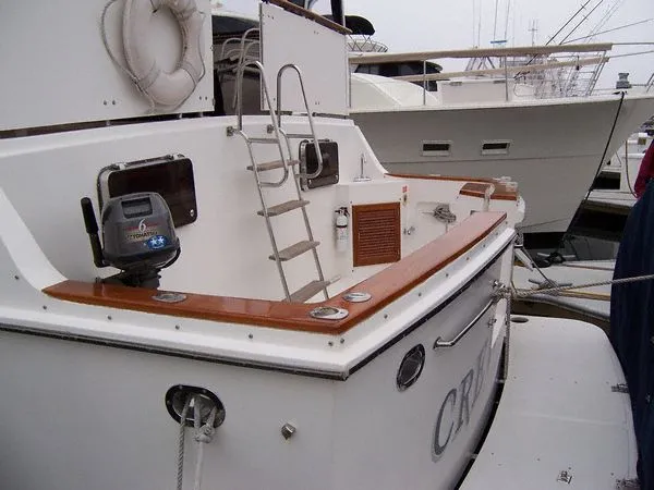 1995 Lien Hwa Vitesse Yacht Fisher