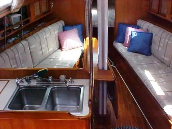 1988 Ericson 200