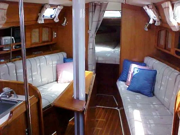 1988 Ericson 200