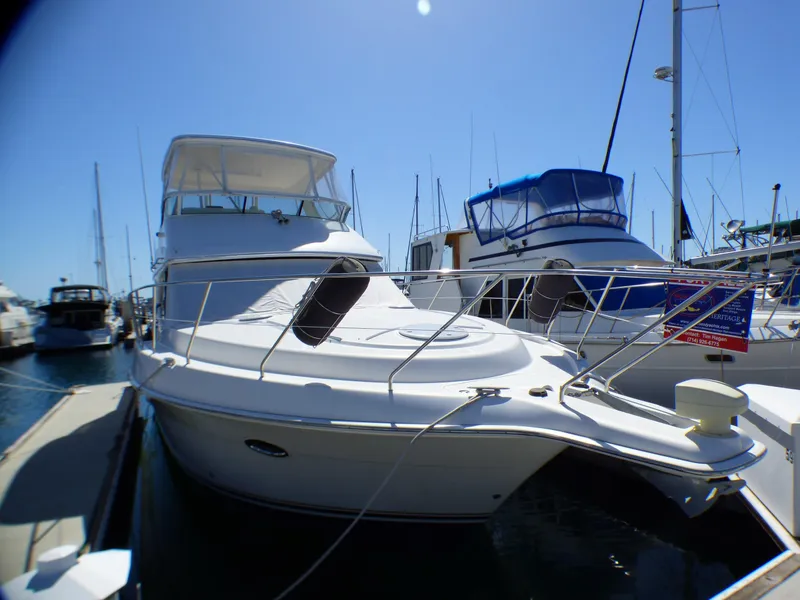 2005 Silverton 38 Convertible
