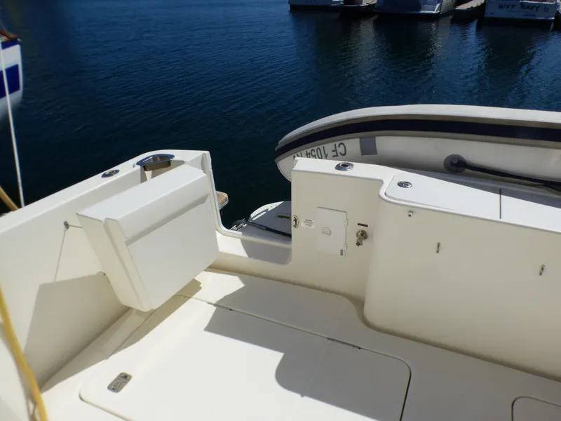 2005 Silverton 38 Convertible