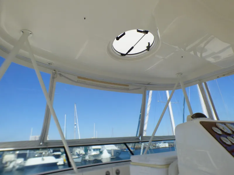 2005 Silverton 38 Convertible