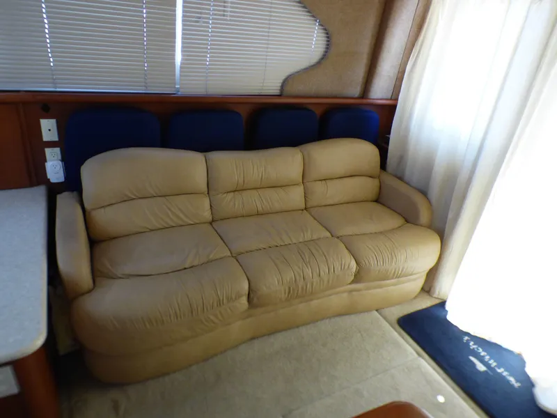 2005 Silverton 38 Convertible