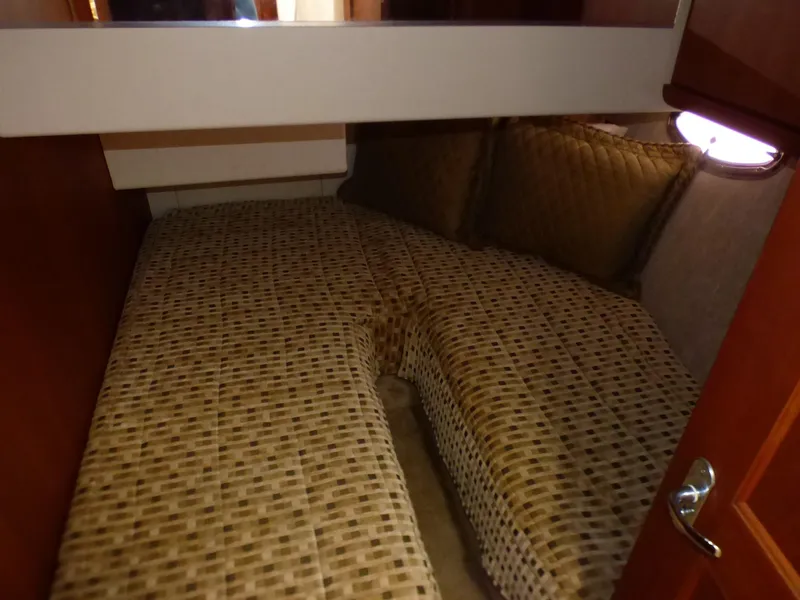 2005 Silverton 38 Convertible
