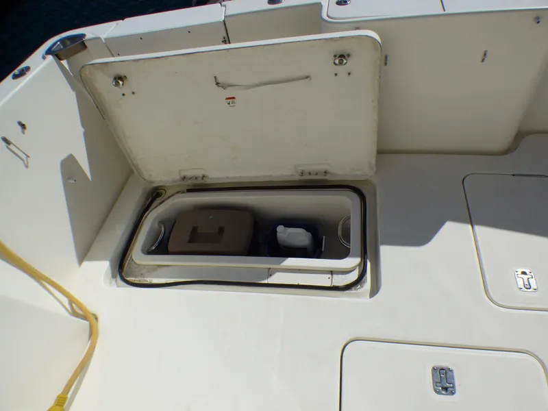 2005 Silverton 38 Convertible