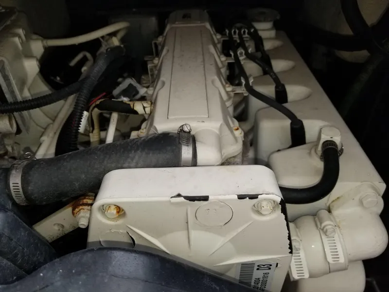 2005 Silverton 38 Convertible