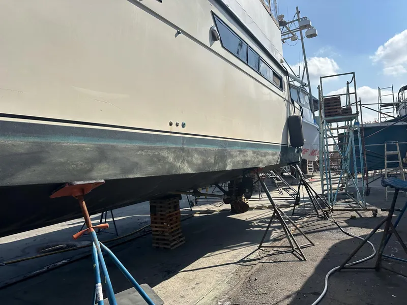 1988 Californian 48 Cockpit Motor Yacht