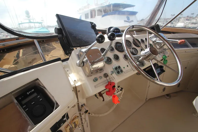 1988 Californian 48 Cockpit Motor Yacht
