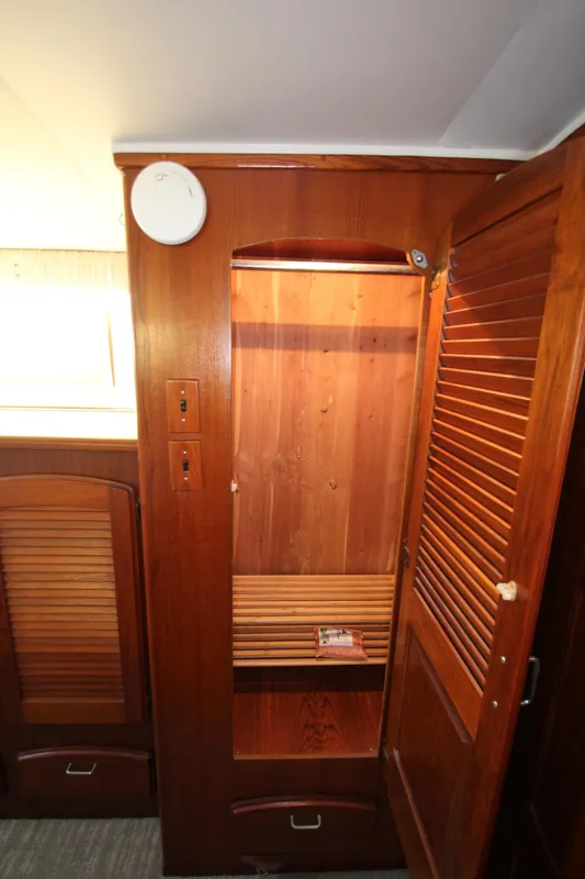 1988 Californian 48 Cockpit Motor Yacht