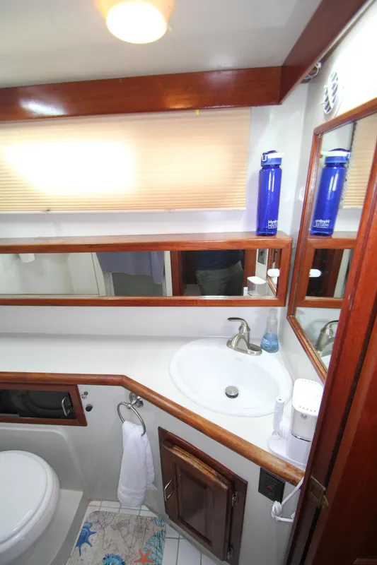 1988 Californian 48 Cockpit Motor Yacht