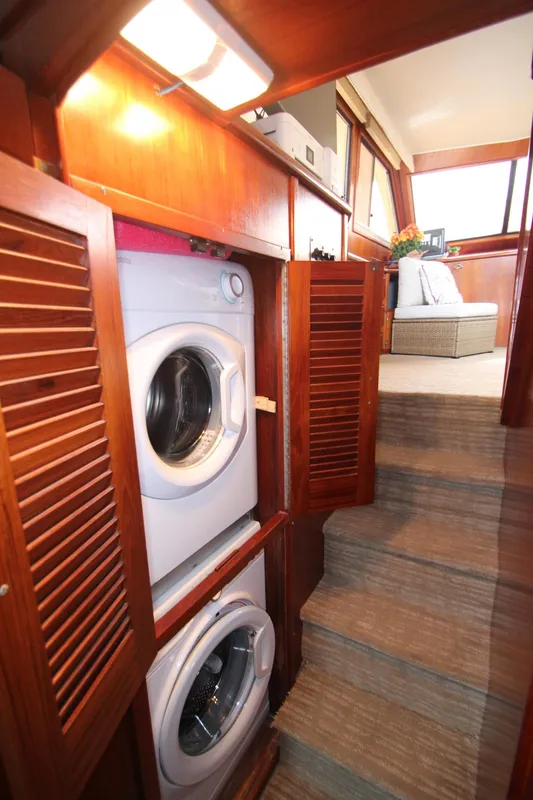 1988 Californian 48 Cockpit Motor Yacht