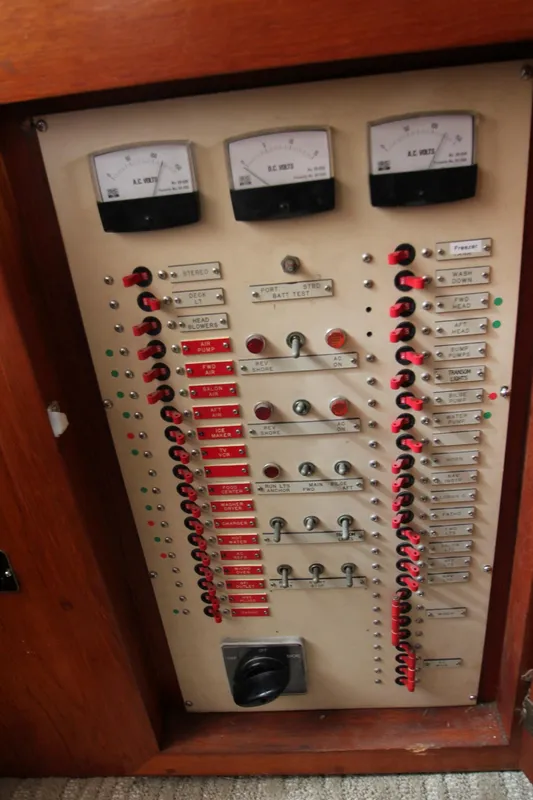 1988 Californian 48 Cockpit Motor Yacht