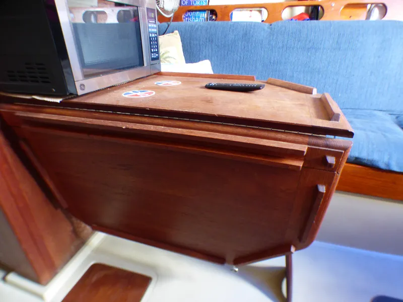 1978 Ericson 27 Sloop