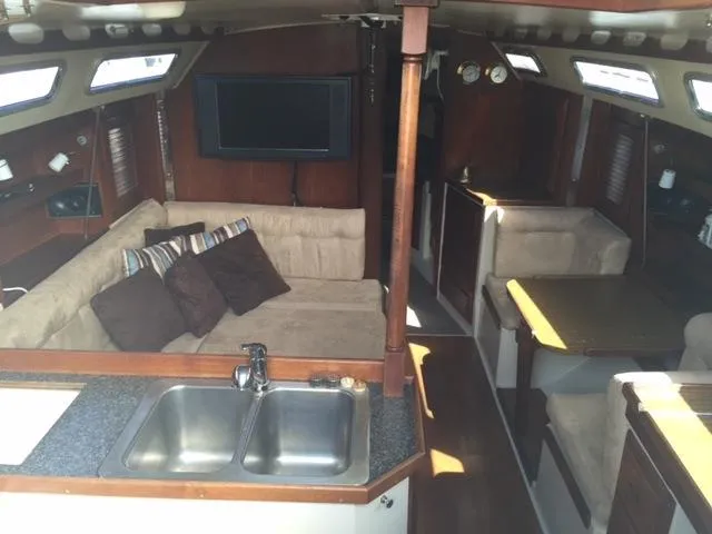 1985 Catalina 36