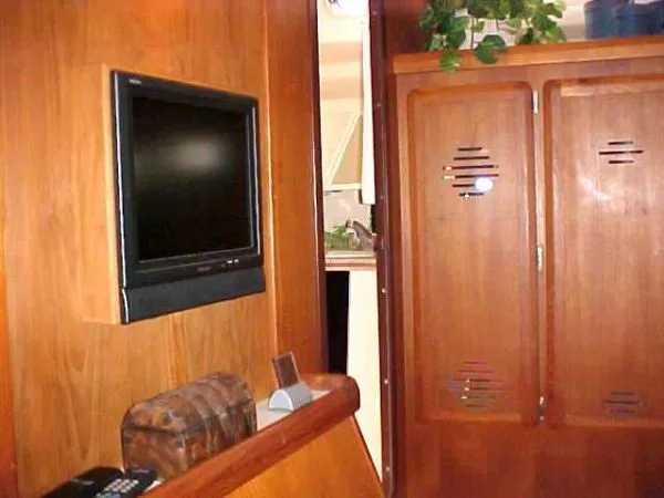 Master Hanging Lockers