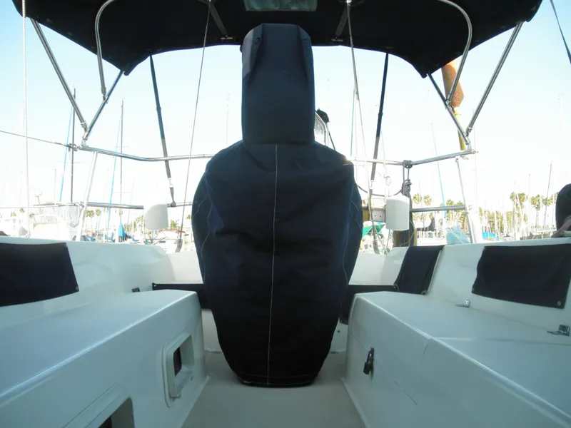 Pedestal & Helm Cover
