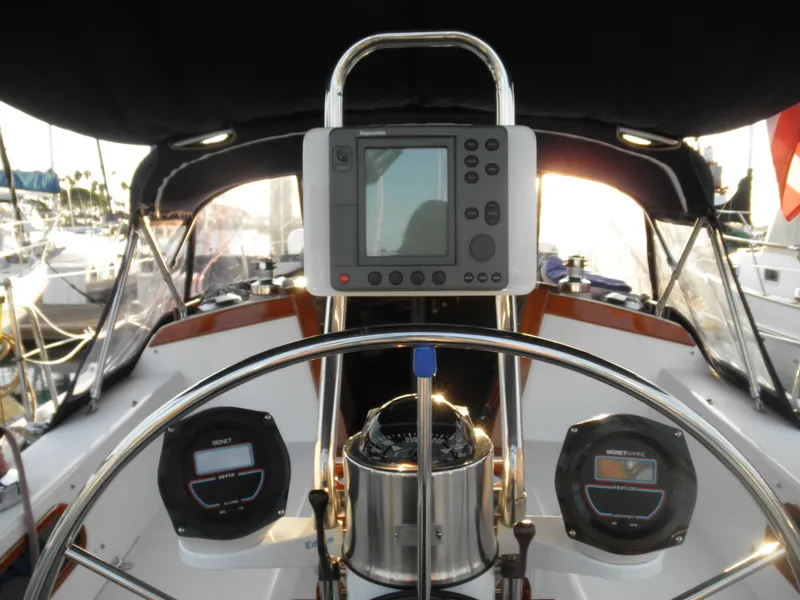 Helm Electronics, Upgraded Tall Bent Pedestal Guard
