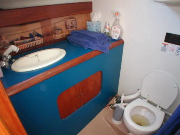 1985 Beneteau First 375