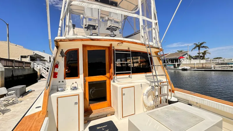 1989 Egg Harbor 43 Convertible Sport Fisherman