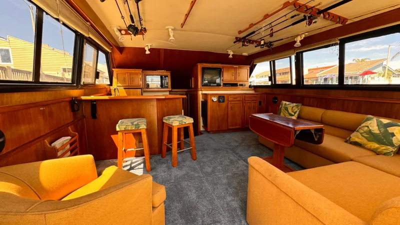 1989 Egg Harbor 43 Convertible Sport Fisherman