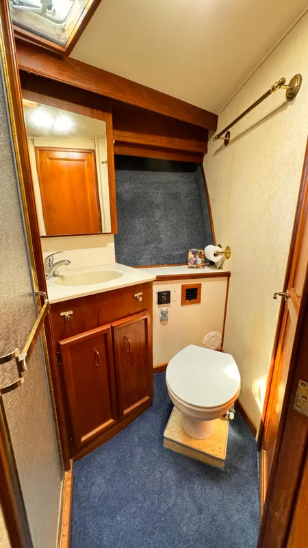 1989 Egg Harbor 43 Convertible Sport Fisherman